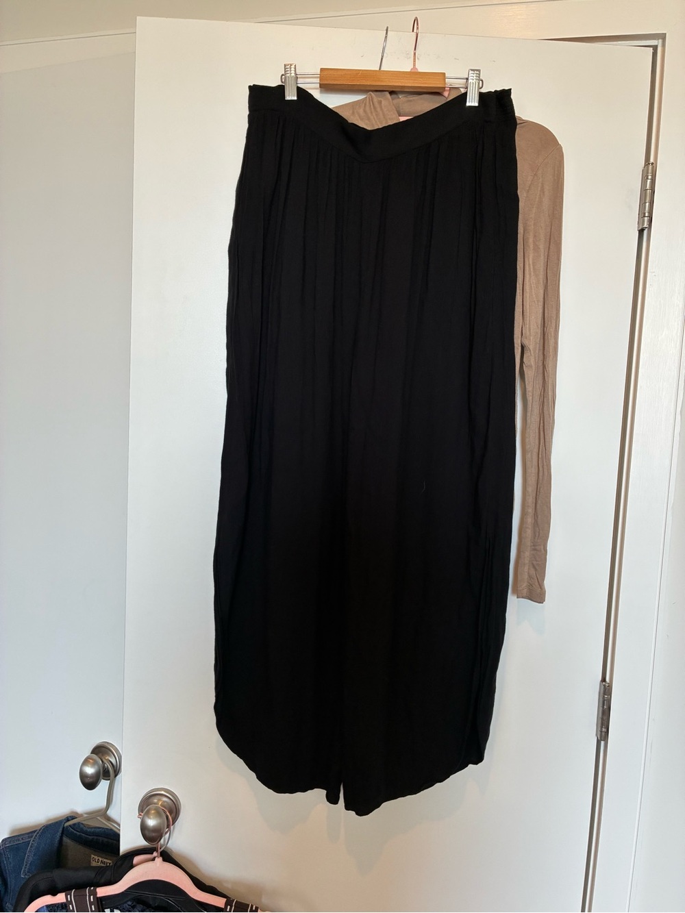 Alice + Olivia Black Wide-Leg Pleated Palazzo Pants